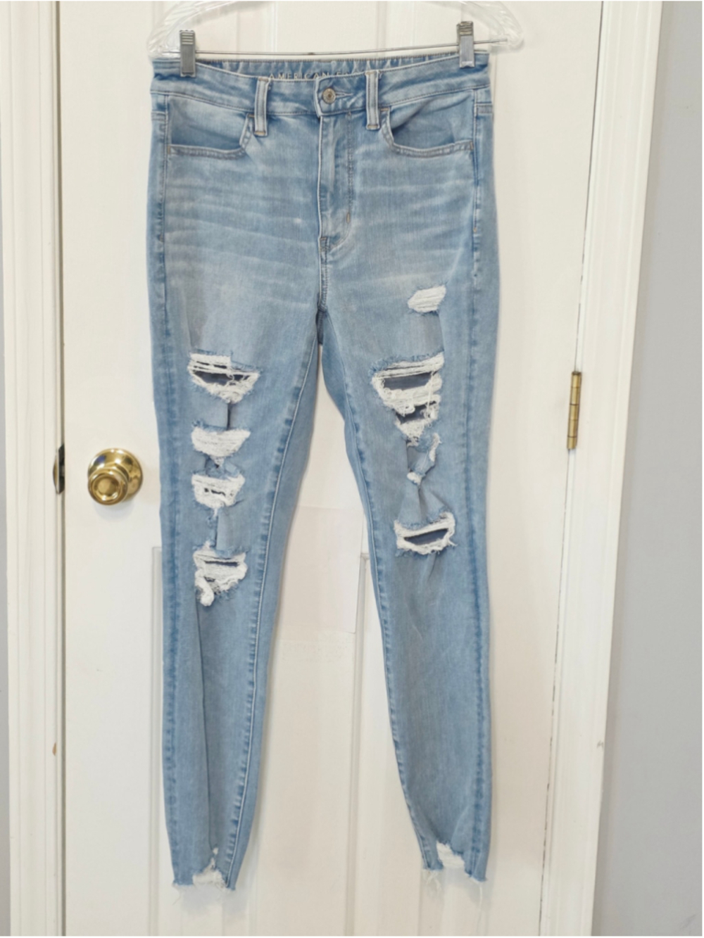 Women's American Eagle Super Hi-Rise Jeggings Size 8 regular Blue Distressed